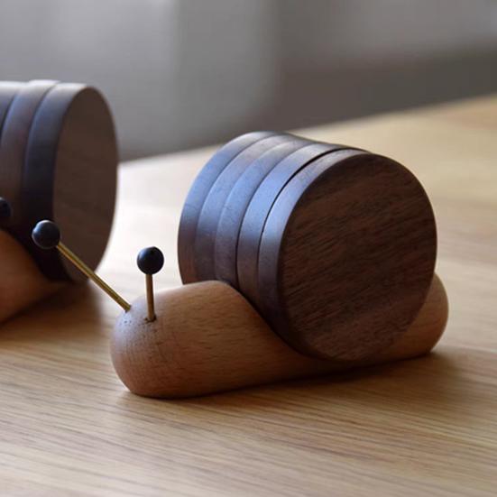Snail Coaster Set of 5 Wooden Cup Mat Snail Shaped Decoration Heat Resistant Drink Coasters for Table Protection Home Decor