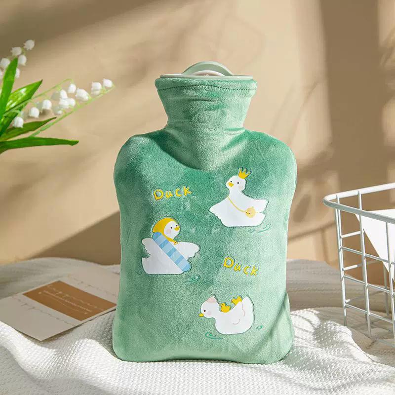 Hot Water Bottle, Water-Filled Warm Water Bag, Explosion-Proof, Large Size for Applying on the Stomach, Special for Girls during Their Period, Small
