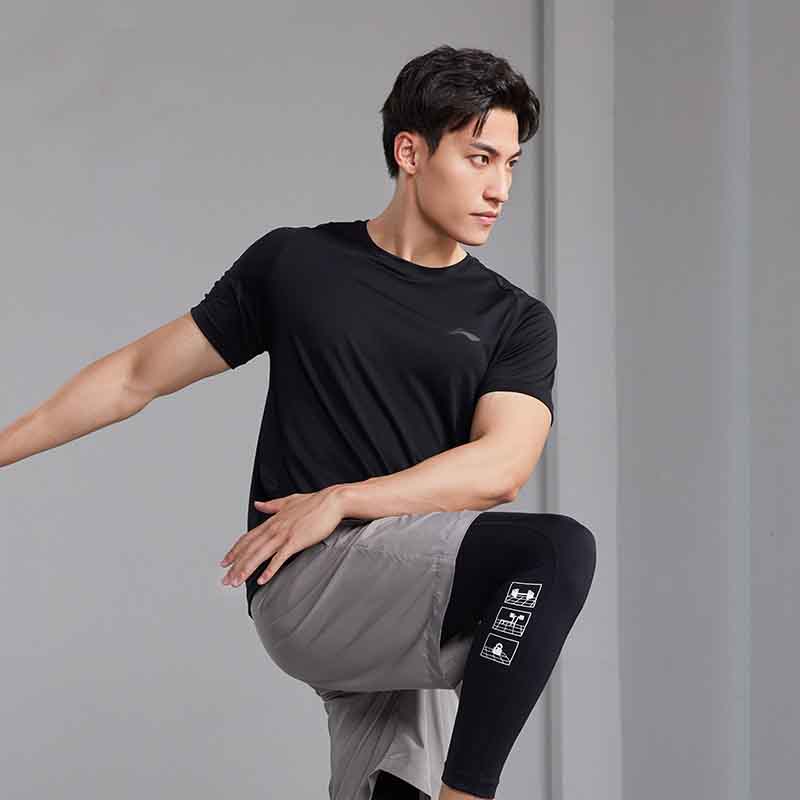 Li-Ning Круглый вырез, быстросохнущая, прохладная, дышащая, с коротким рукавом, мужская футболка, черный цвет ATSU819-1
