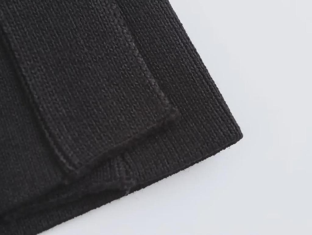 Женский трикотажный комплект из жилета без рукавов и прямых брюк