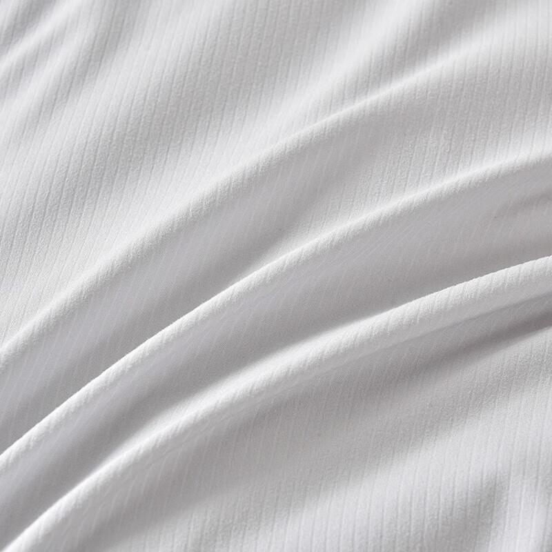 Royal Bedding Warm Winter 7-Hole Polyester Quilt