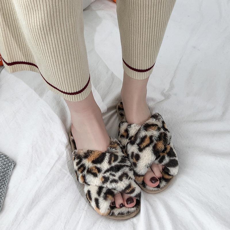 Тапочки с леопардовым принтом, женские домашние тапочки из хлопка, женские зимние плюшевые тапочки с открытым носком, модные теплые женские тапочки C1169