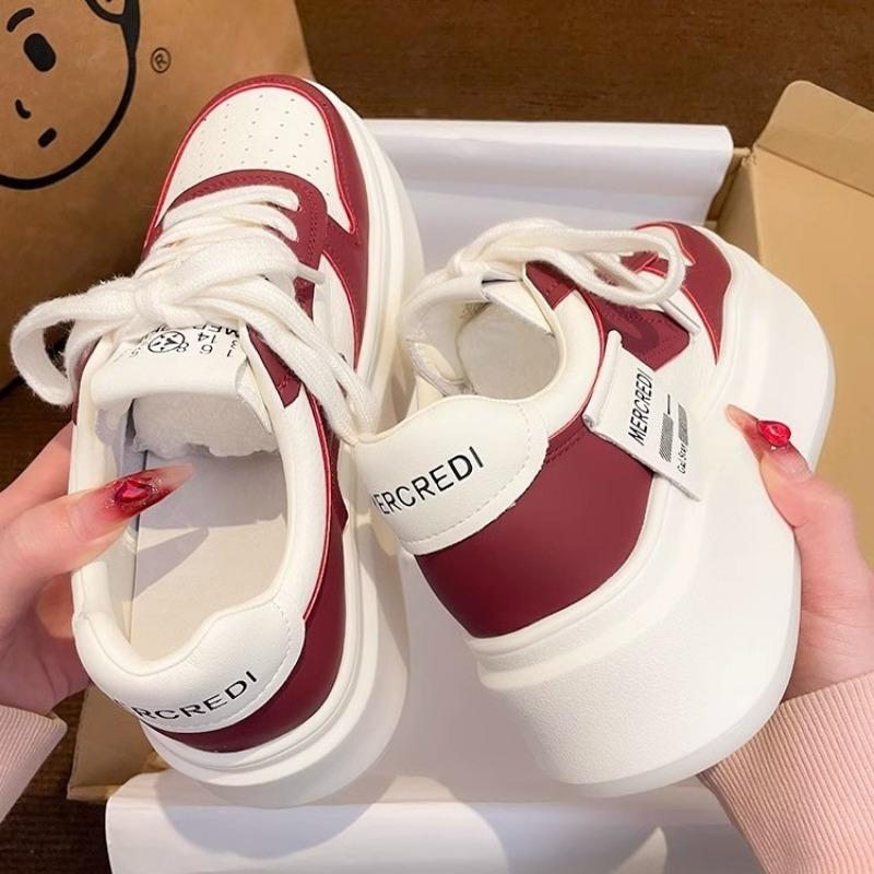 Мода 2024 года, женские модные кроссовки со шнуровкой, нескользящие женские туфли, повседневная женская обувь на толстой подошве с круглым носком и платформой