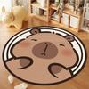 Круглый ковер, подходящий для гостиных, спален и прикроватных зон. Милая коричневая капибара. Гостиные, спальни, зоны отдыха и прихожие.
