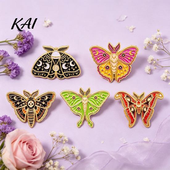 Moth Clothing Accessory Vintage Enamel Brooch, Cartoon Insect Alloy Lapel Pin, Men Jewelry Women Accessories for Suit Dress Coat Scarf Retro