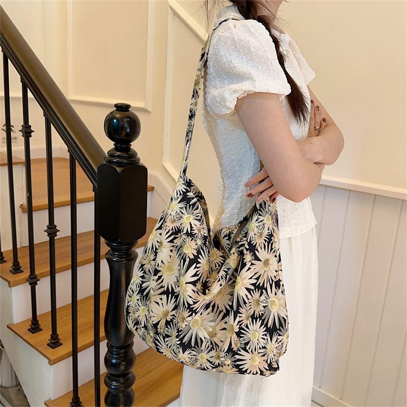 Large Capacity Shoulder Bag for Ladies Vintage Floral Cotton Shopping Bags Fashion Book Bag
