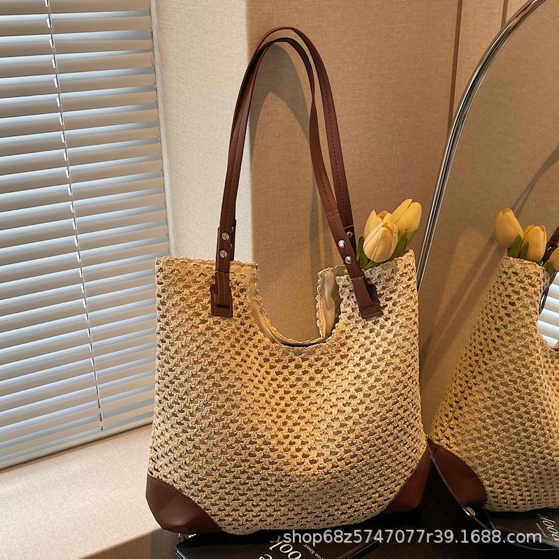 Vacation Popular Women's Bags Contrasting Colors New Straw Woven Large-capacity Armpit Bags Seaside Vacation Beach Bags Shoulder Bags