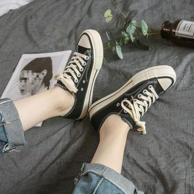 Инс холщовые туфли женские корейская версия универсальные студенческие 2025 весна и лето новые гонконгский стиль ретро обувь оригинальный стиль белые кеды