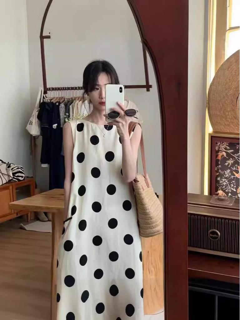 Женское платье без спинки и без рукавов в горошек - Летний отпускной стиль, Приталенное, Свободного кроя, Длинное