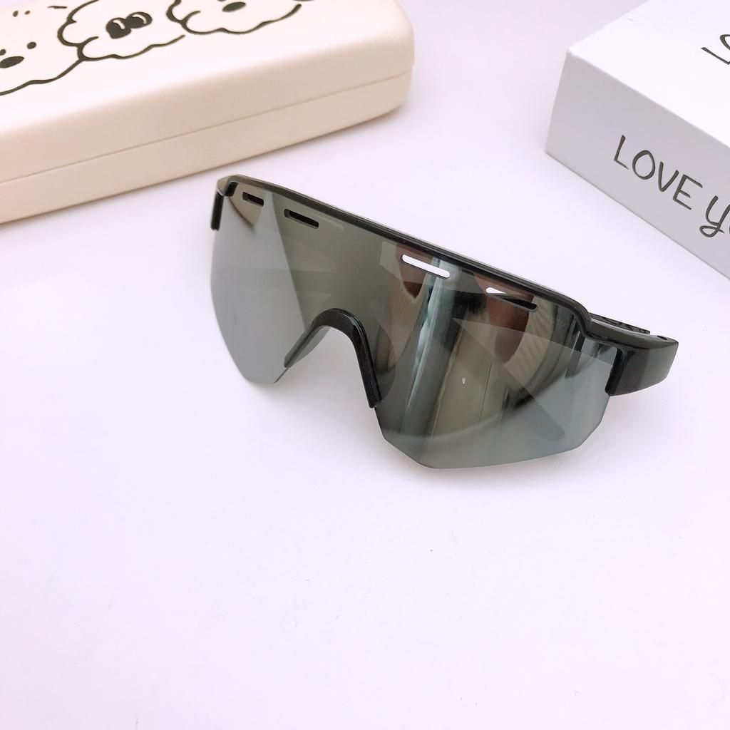 Детские солнцезащитные очки Спортивные лыжные очки с большой оправой Велосипедные ветрозащитные очки Мальчики Анти-ультрафиолетовые красивые солнцезащитные очки