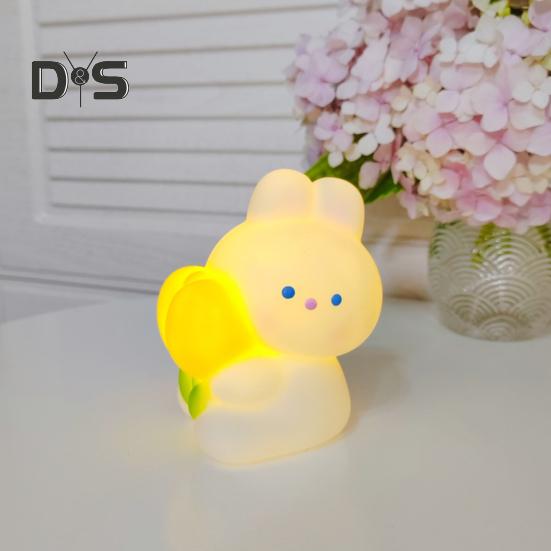 Bear Night Light Cute Silicone Lamp Soft Glow Flicker Free Battery Powered Cartoon LED Bedside Lamp Room Decoration