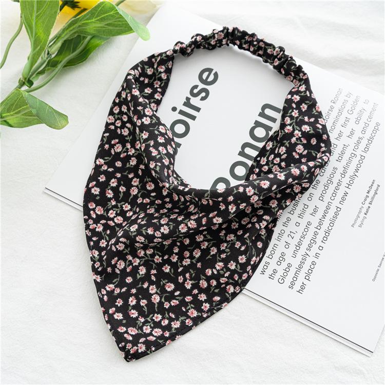 28cm Chip Flower Hair Scarf Bohemia Bandana Hair Band Retro Triangle Scarf Kerchief Women Girl Travel Headscarf Accessories