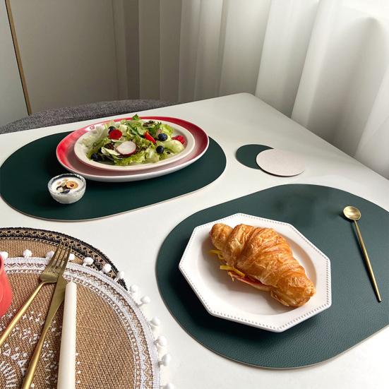 Table Mat Faux Non-slip Wipeable Leather Oval Shape Insulation Pad for Dining Room