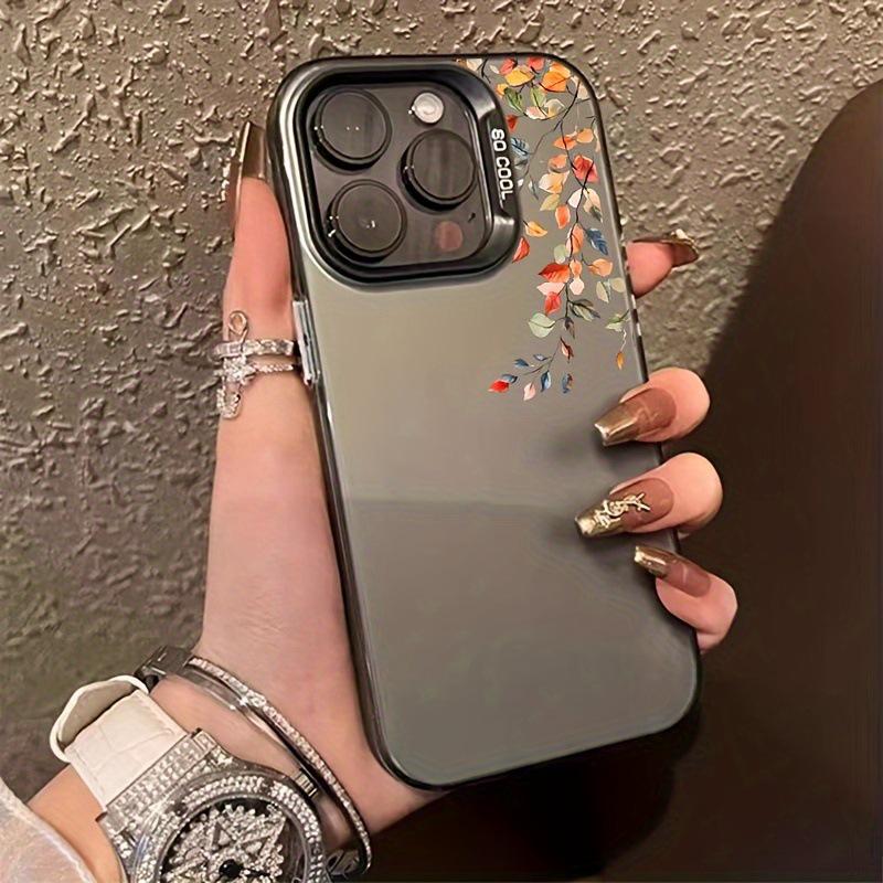 Чехол для iPhone 12 Pro Max, 14 Plus, 15, 16 и 17 с окрашенными в осенние цвета ветками. Продвинутый серебряный лазерный дизайн.