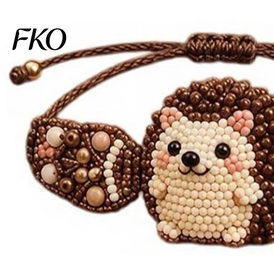 Beading Tools DIY Beaded Bracelet Making Kit, Kit with Colorful Set Beads And Animal Charms, Handmade Jewelry Craft for Adults