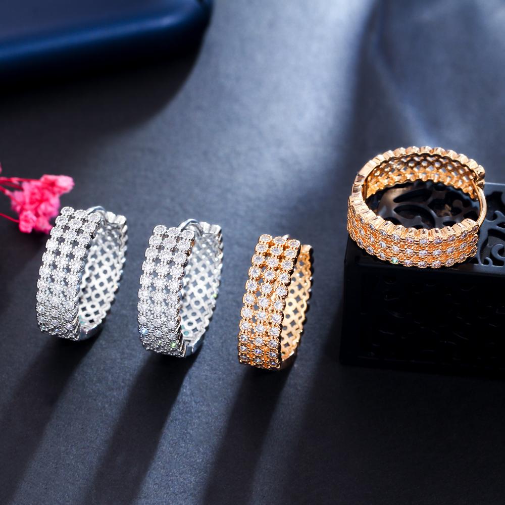 Классические серебряные серьги-кольца CMM с кубическим цирконием