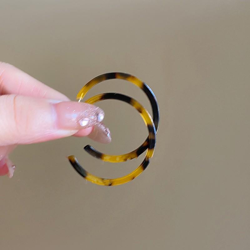 Maillard Style Coffee Colored Geometric Flower Heart Earrings Fashionable Temperament Earrings Retro High-end Earrings