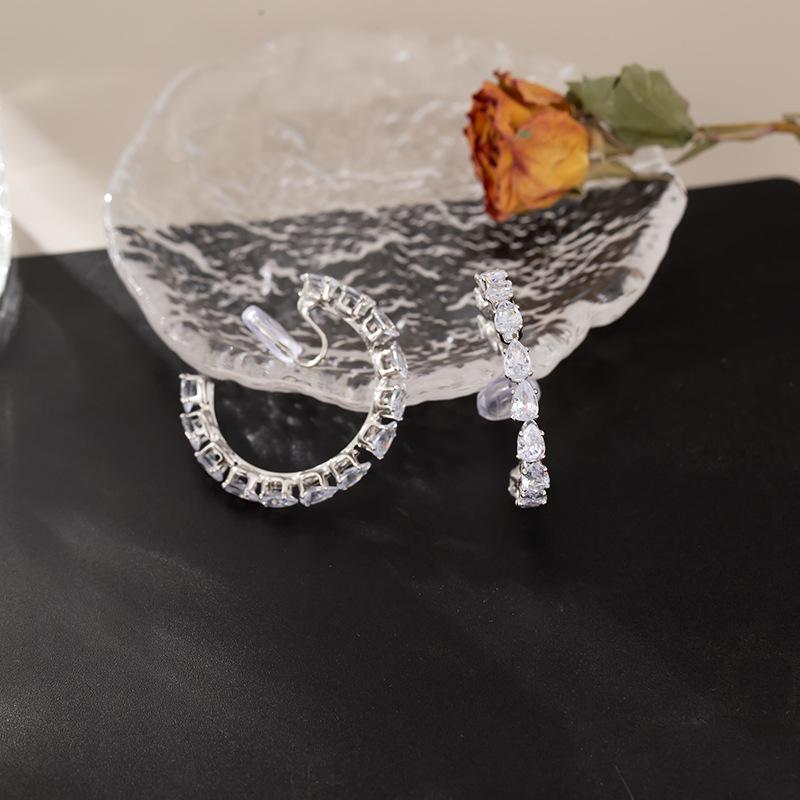 Круглые нежные серьги с вспышками и стразами, роскошные модные серьги, женские зажимы для ушей в виде противомоскитной спирали без отверстий для ушей