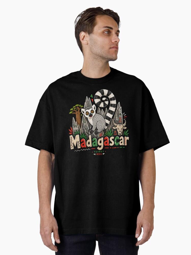 Madagascar Hand Drawn Madagascar Travel Souvenir Landmark Gift Oversized T-Shirt