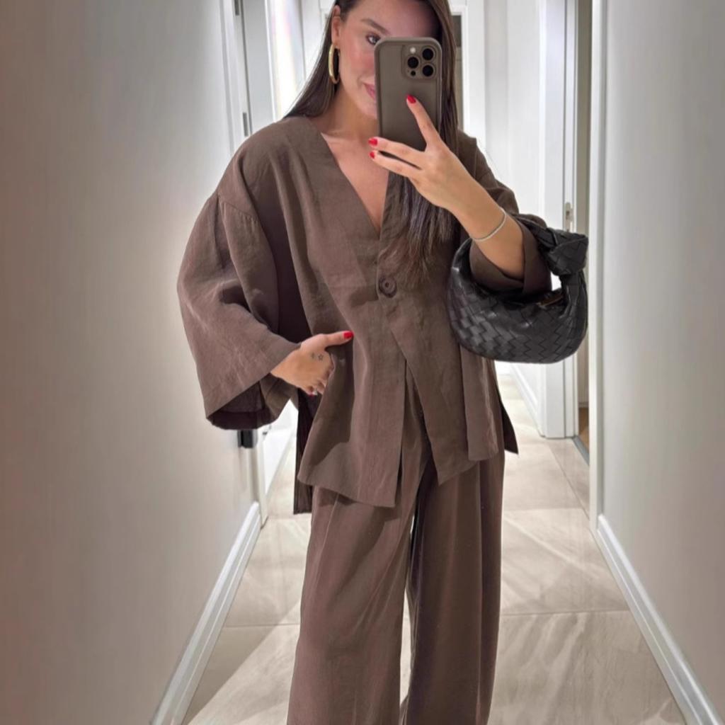 Women's Fashion Casual Suit V-neck One Button Loose Long Sleeved Top, High Waisted Trousers Two-piece Set