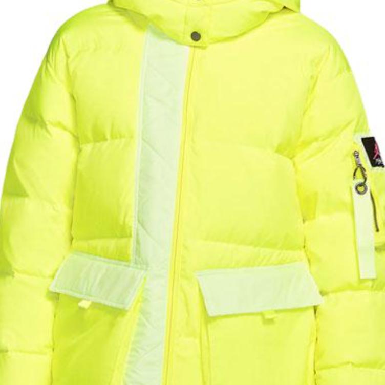 Nike Женские желтые пуховики с капюшоном умеренной толщины Другие CV2484-757