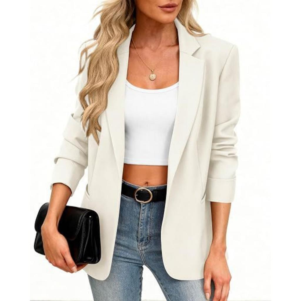 Женская блейзер-куртка в стиле business casual с длинным рукавом и отложным воротником для работы