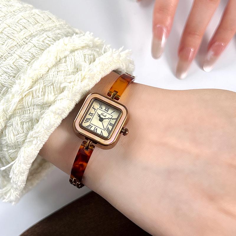 GEDI Vintage Small Watch Woman Waterproof Fashionable Wristwatch Elegant Niche Square Amber Slim Chain Quartz Ladies Watches