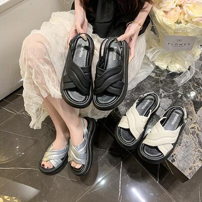 Взрыв популярности интернет-знаменитости Римские сандалии женские платформа 2025 лето новая обувь мягкая подошва универсальные супер огонь повседневные пляжные туфли