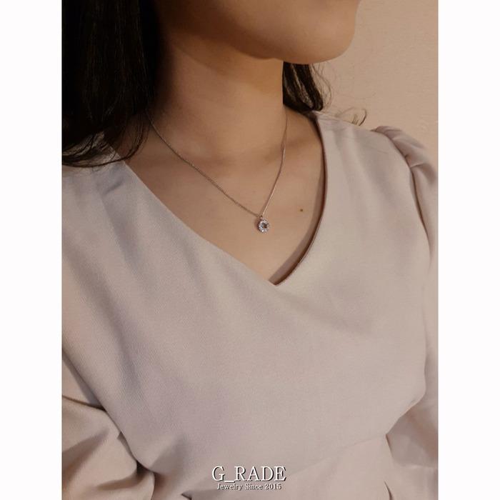 G_Rade Shiny Circle Necklace