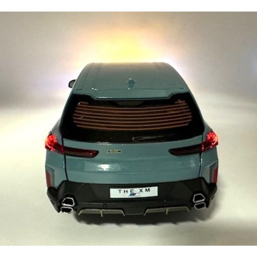 BMW XM Внедорожник 1:Литая модель автомобиля в масштабе 1:24