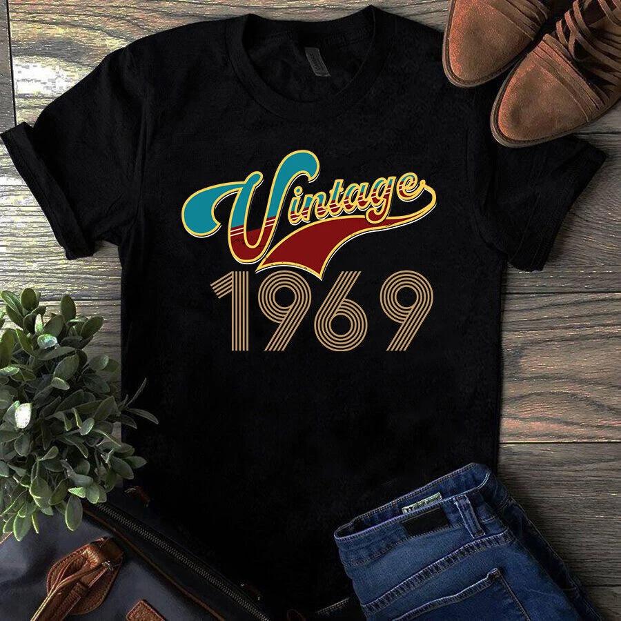 Men's and Women's T-shirts Vintage 1969 Vintage Gift Women Men
