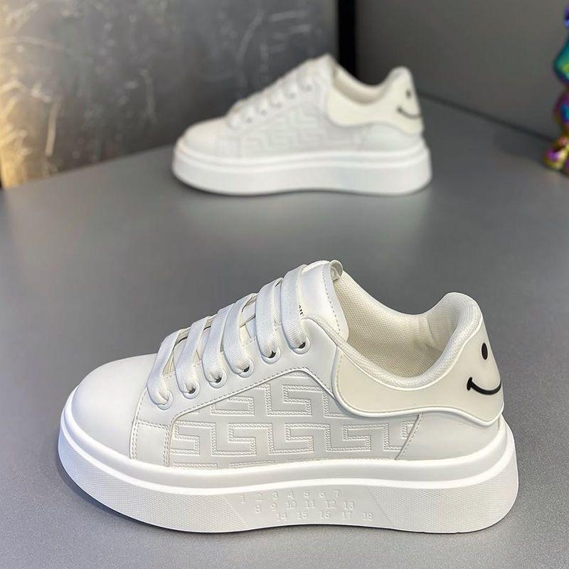 Men's Shoes Summer New Breathable Thick-soled Heightening Board Shoes Fashionable Versatile Sports and Leisure Shoes Men's White Shoes