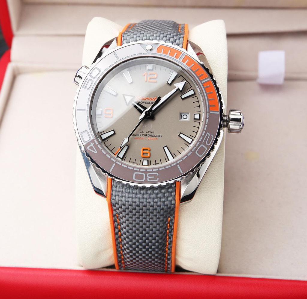 Часы для дайвинга Seamaster 600m с оранжевым спортивным резиновым ремешком и стальным корпусом