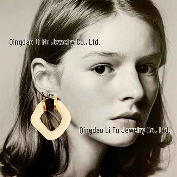 Лиза Стиль 2021 Модные Геометрические Круглые Серьги: Дизайн в стиле легкой роскоши