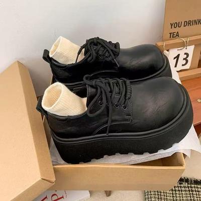 Ретро черный британский стиль супер мягкие повседневные маленькие кожаные туфли женские увеличение роста новая весна и осень юбка одинарные туфли