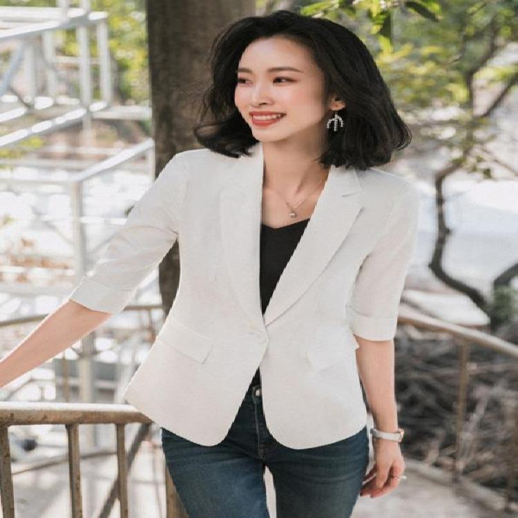 Высококачественный укороченный пиджак в западном стиле в корейском стиле для женщин, повседневный пиджак с рукавами-семью точками и элегантным темпераментом на весну и осень