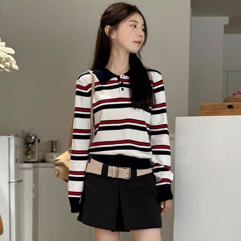 A College-style Color-blocked Striped Polo Collar Long-sleeved Knitted Top with A Unique Retro Design for Women's Autumn and Winter