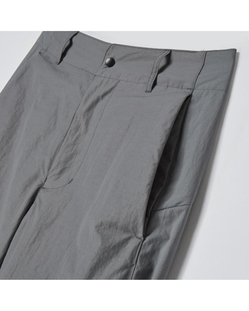 WORTHWHILE MOVEMENT Flared Adjuster Pants (Grey)