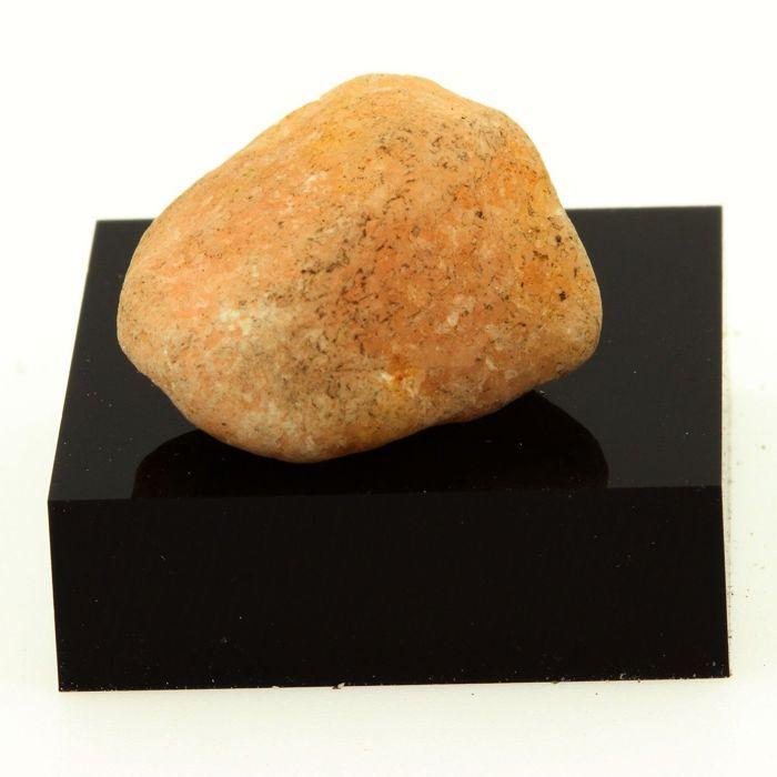 Manganoan Calcite 31.1 carats