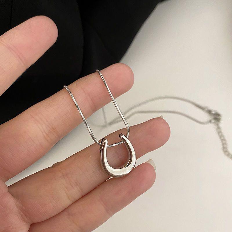 Ожерелье Möbius Clavicle для женщин: Элегантный, первоклассный дизайн, модный и универсальный - новый стиль 2025 года