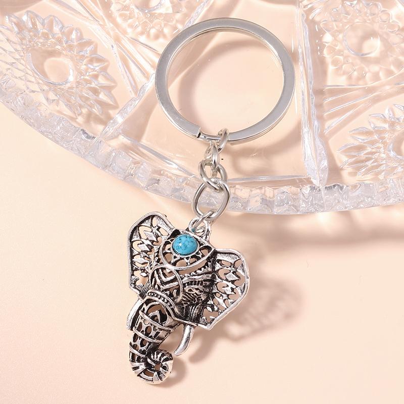 Retro Ethnic Bull Head Keychain Turquoise Key Ring Pendants for Women Girls Handbag Decor DIY Handmade Jewelry Gift