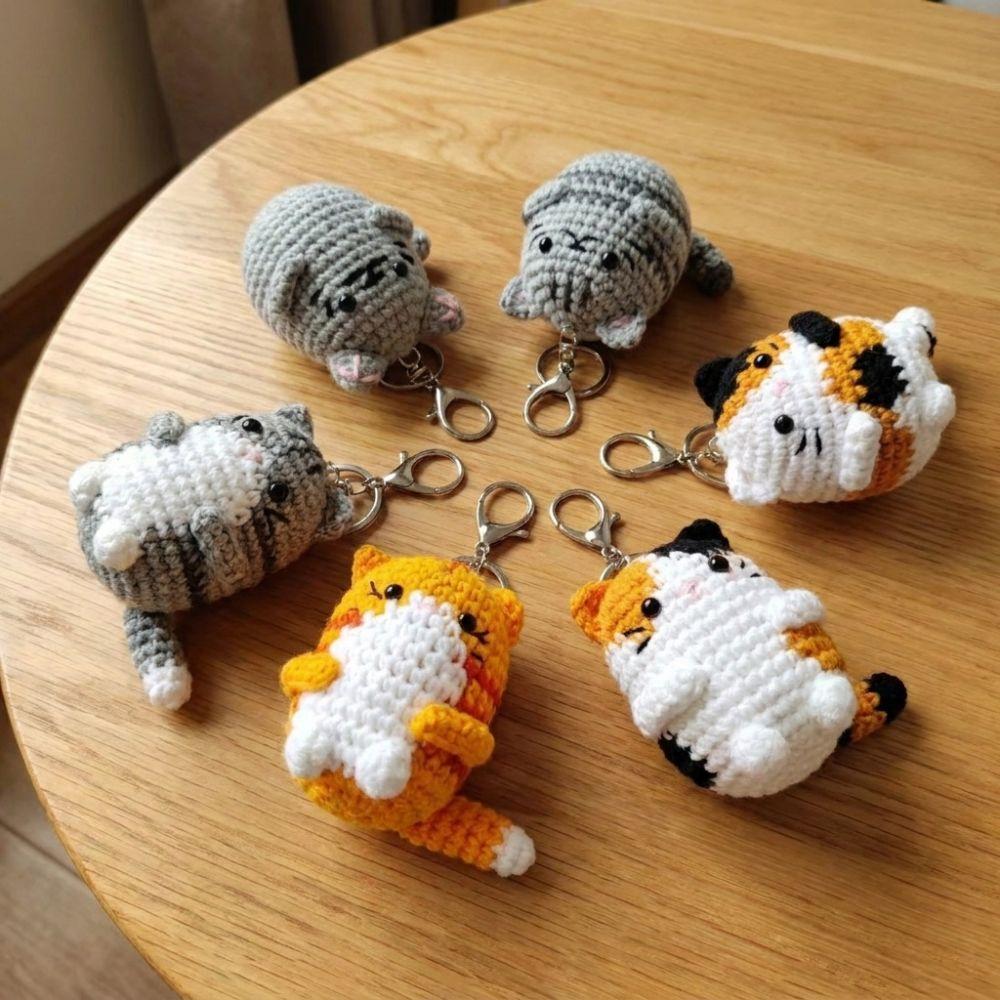Handmade Hand Cat Keychain Handwoven Yarn Kitty Bag Charm Crochet Kitten Keyring  Backpack Decor