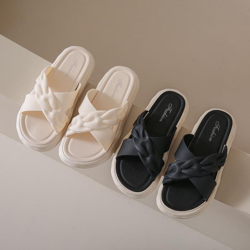 New Summer Fashion Flat Non-Slip Simple Women's Slippers