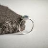 Серебряное кольцо с мистик топазом 1.116ct, фианитами, вес изделия 1,89 гр (2212713)