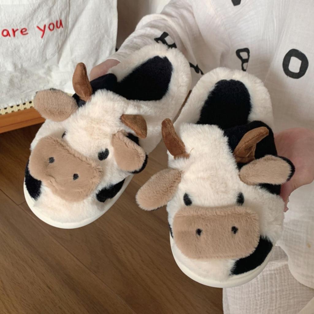 Cute Cow Slippers, Women's and Men's Plush Slippers, Winter Plush Thick Soled Slippers, Indoor Kawaii Shoes, Cartoon Style, Fabric Upper and Insole
