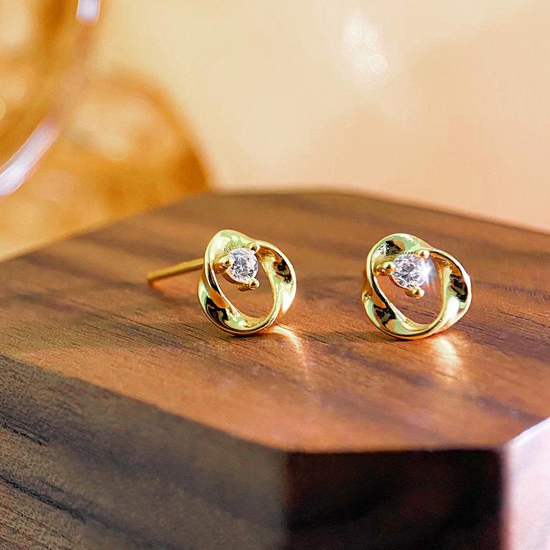 Модные серьги-кольца Möbius для женщин, легкие, роскошные, простые и высококачественные серьги нового стиля