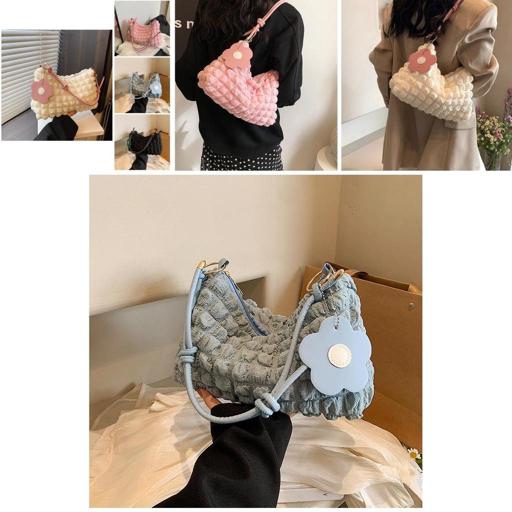 Chic Nylon Wrinkle Handbag For Women 2024 Trendy Fashionable Shoulder Bag
