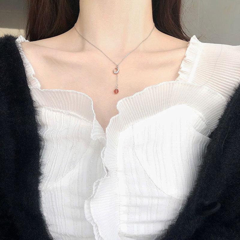 Ожерелье Moon Strawberry Crystal Moonlight Stone Trending Clavical Chain Womens Simple Temperament Sweet