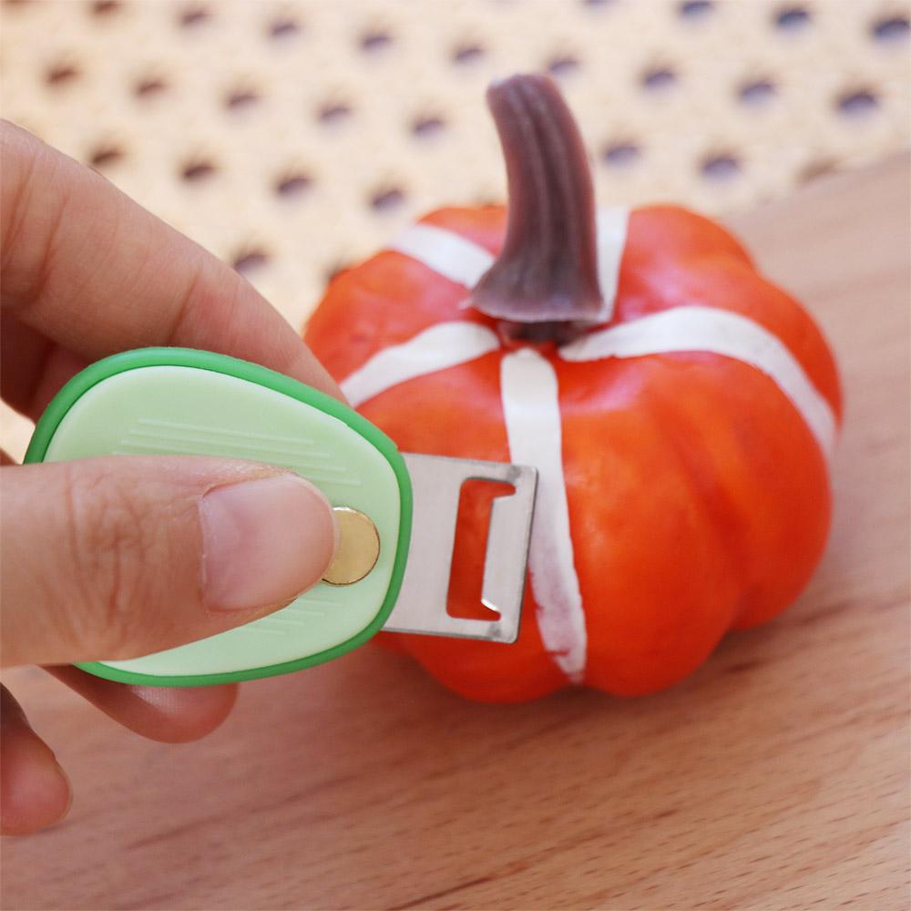 Foldable Mini Peeling Tool Durable Retractable Peeler Anti-Lost Keychain Peeler Camping