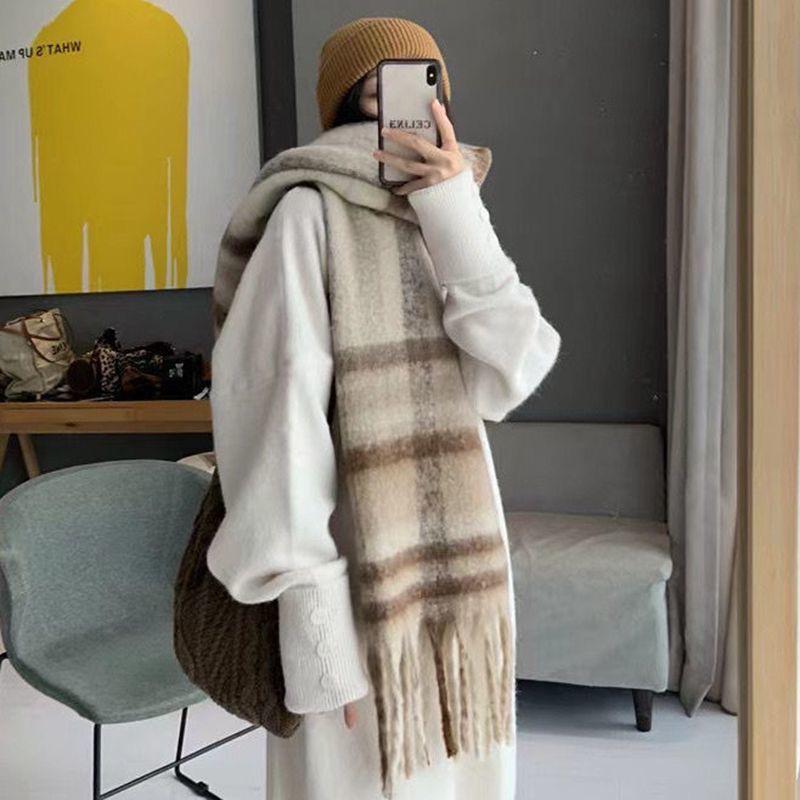 Женский толстый клетчатый шарф из пряжи — универсальный, теплый, в студенческом стиле для осени/зимы